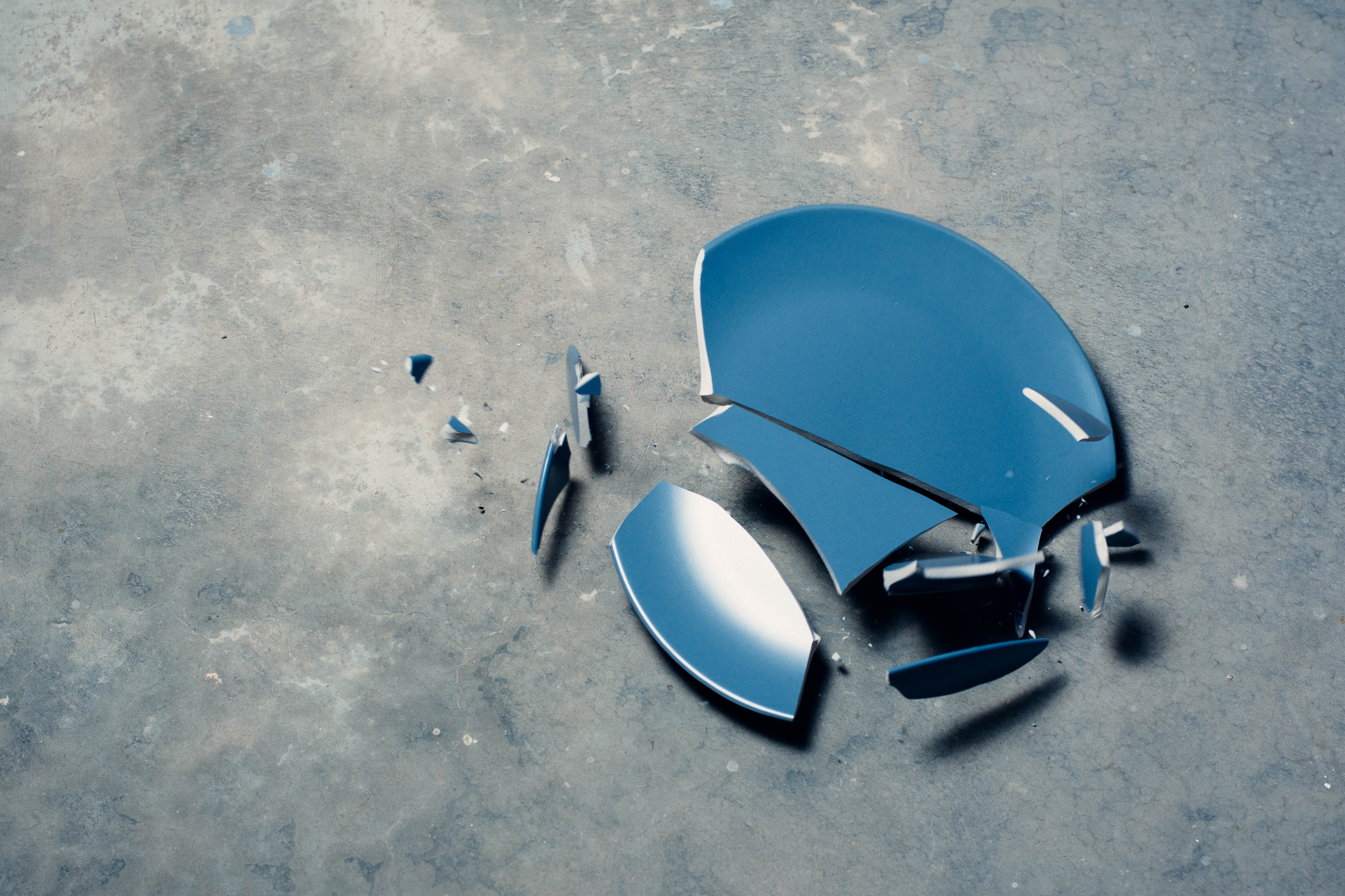 Broken plate