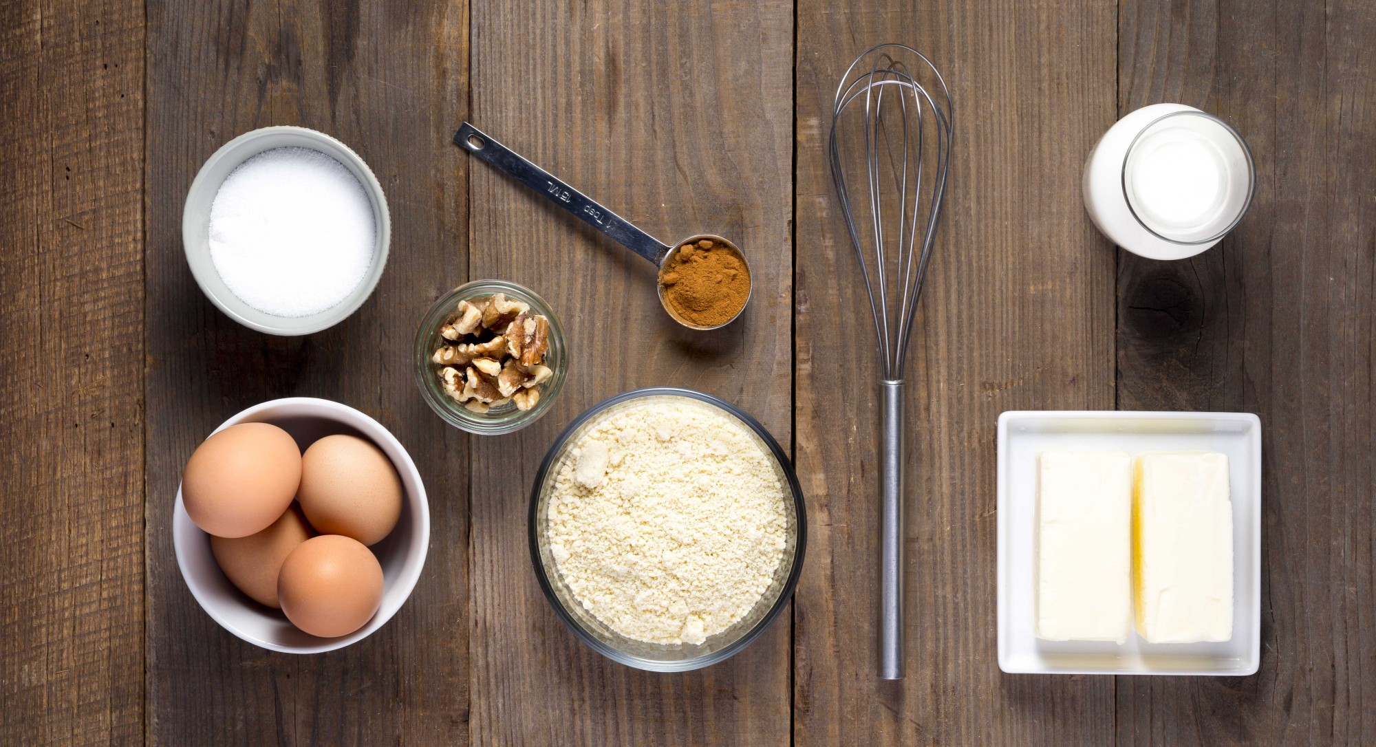 Illustrates small components that are composed into larger components mise en place